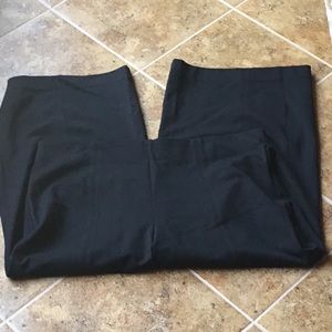 Black wide leg capris!